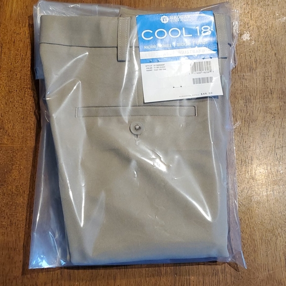 NEW 32" Haggar Cool 18 Golf Shorts UPF 50+ Khaki - Picture 6 of 6